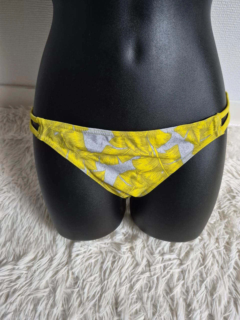 Maiô Galeries Lafayette amarelo - Tamanho M - Muito bom estado – photo 3